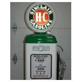 CLOSE UP VIEW W/SINCLAIR PUMP GLOBE 