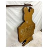 CLOSEUP VIEW DIE CUT BEAR ALINEMENT