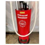 CLOSEUP BASE RESTORED WAYNE PUMP