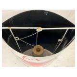 INSIDE VIEW STRING HOLDER SIGN