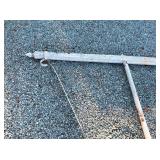 CLOSEUP BRACKET AND POLE TOPPER