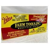 CLOSEUP VIEW MEASURES 35X16