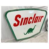 PORC. SINCLAIR DS SIGN W/ DINO