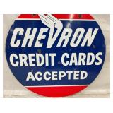 CLOSEUP CREDIT CARDS ACCEPTED