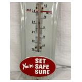 BOTTOM VIEW SET SAFE SURE