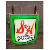 MEASURES 32X40 W/ BRACKETS 4IN CAN