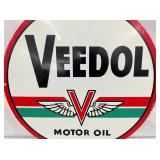 CLOSEUP W/ FLYING WINGS