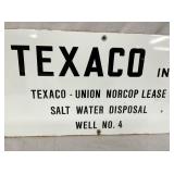 CLOSEUP VIEW TEXACO SIGN