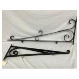 CLOSEUP SIGN BRACKETS