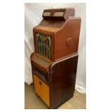 RIGHTSIDE VIEW W/WOODEN CASE 