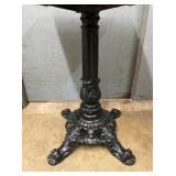 CLOSE UP VIEW CAST BASE 