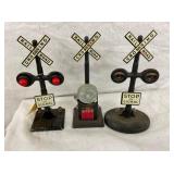 RR CROSSING ASSESSORIES 8IN