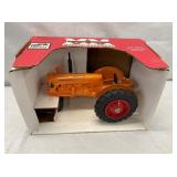 1/16 MINNEAPOLIS MOLINE W/ BOX