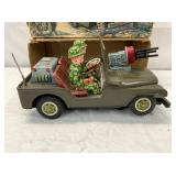 OLD STOCK CLOSEUP W/ SOLDIERS