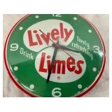 CLOSEUP VIEW LIVELY LIMES