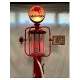 10G.W/ LIGHTED MOBILGAS GLOBE