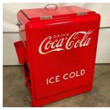 EMB. DRINK COCA-COLA LIFT TOP ICE CHEST 