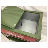 CLOSEUP CLEAN INSIDE VIEW