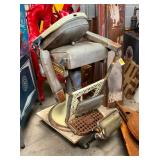 EARLY J. PAIDAR BARBER CHAIR