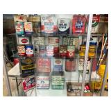 COLLECTION NUMERIOUS OIL CANS