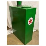 CLOSEUP VIEW OTHERSIDE