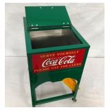 INSIDE VIEW MINI COKE CHEST