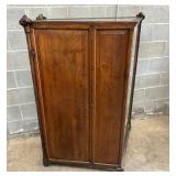 BACK VIEW OAK/GLASS CORNER SHOWCASE