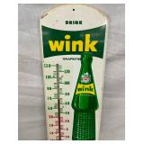 CLOSEUP VIEW THERMOMETER