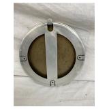 CLOSEUP VIEW OTHERSIDE