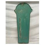 CLOSEUP VIEW OTHERSIDE