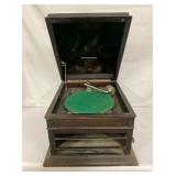 INSIDE VIEW VICTROLA