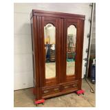 W/ BEVELED MIRROR DOORS