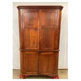 1800-1820 RANDOLPH CO.L WALNUT CORNER