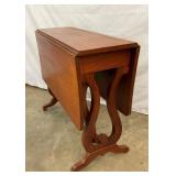 WALNUT DROPLEAF GATELEG TABLE
