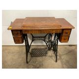 OAK SINGER PEDAL SEWING MACHINE