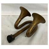 UNUSUAL 6" BRASS DOUBLE BUGGLE