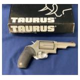 TAURUS "JUDGE" 45