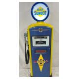 SIDE 2 VIEW GAS PUMP