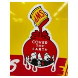 CLOSE UP COVER THE EARTH GRAPHICS 