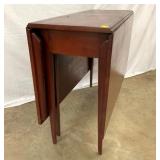 LG SIDES WALNUT GATELEG DROPLEAF