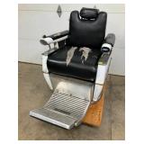BALMONT BARBER CHAIR