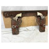 ROY ROGERS HOLSTER W/ TEXAN JR PISTOLS