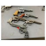 COLLECTION CAP PISTOLS GOOD FOR PARTS