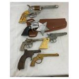 COLLECTION CAP PISTOLS GOOD FOR PARTS