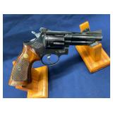 VITORIA W/ CHECKER STOCK