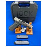 NIB GLOCK 17 G4 9MM