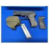 CHECKER GRIPS W/ ASSESSORIES