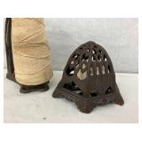 6" EARLY CAST STRING HOLDER
