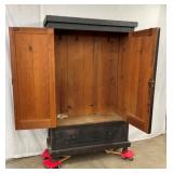 INSIDE VIEW CUPBOARD W/ DRAWER