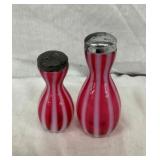 4-5" FENTON CRANBERRY SWIRL SHAKERS